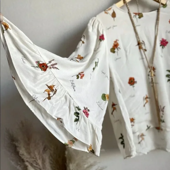 ZARA BASIC Floral Bell Sleeve Blouse Top Cream Ivory Size S - Picture 3 of 6
